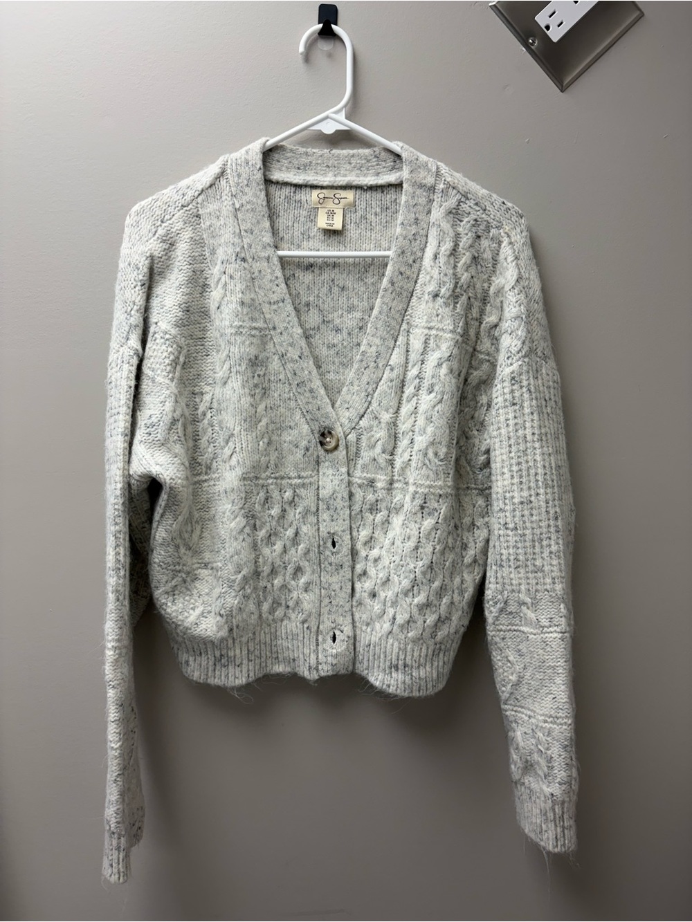 Jessica Simpson Women’s Grey V Neck Knit Sweater